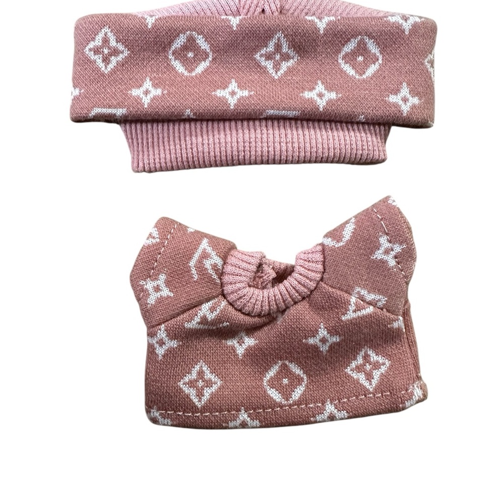 Labubu or Doll Outfit